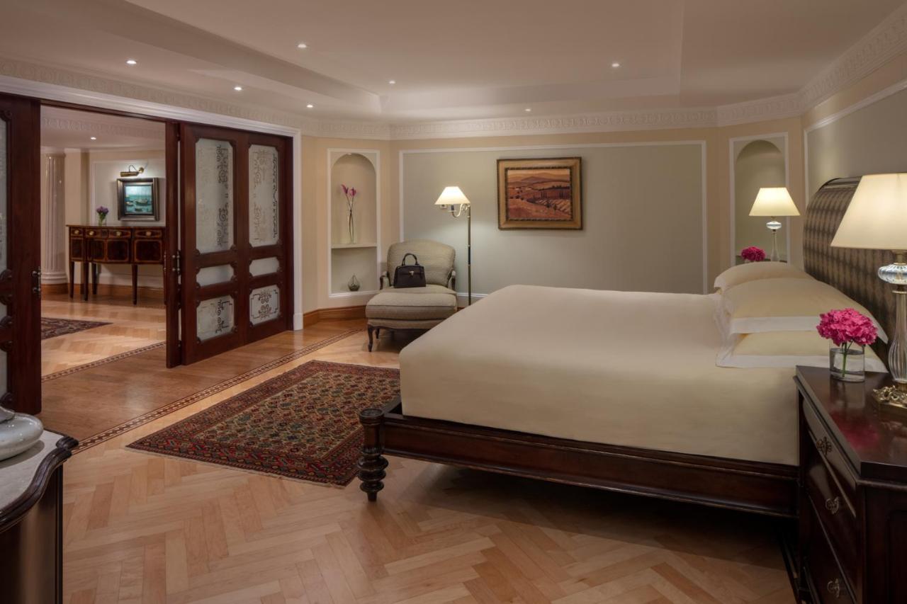 ザ リージェンシー ホテル クウェート エクステリア 写真 A suite at the Taj Mahal Palace