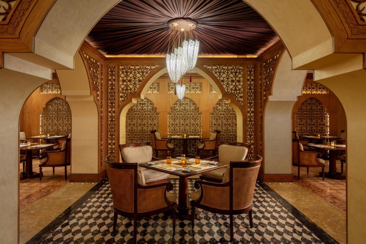 ザ リージェンシー ホテル クウェート エクステリア 写真 The restaurant